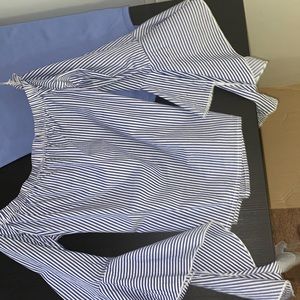 Off the shoulders stripped flowery tank top